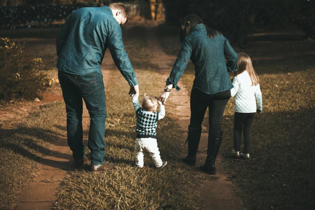 Unterkunft und Reisezeit spielen eine wichtige Rolle für einen gelungenen Familienurlaub. 